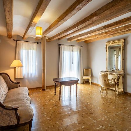 Lo Palauet De La Muralla Balaguer Ngoại thất bức ảnh
