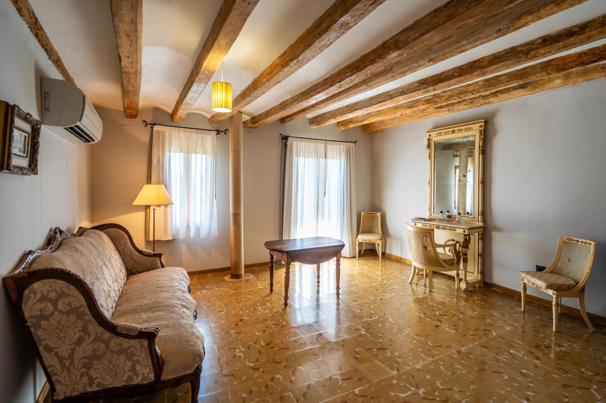 Lo Palauet De La Muralla Balaguer Ngoại thất bức ảnh